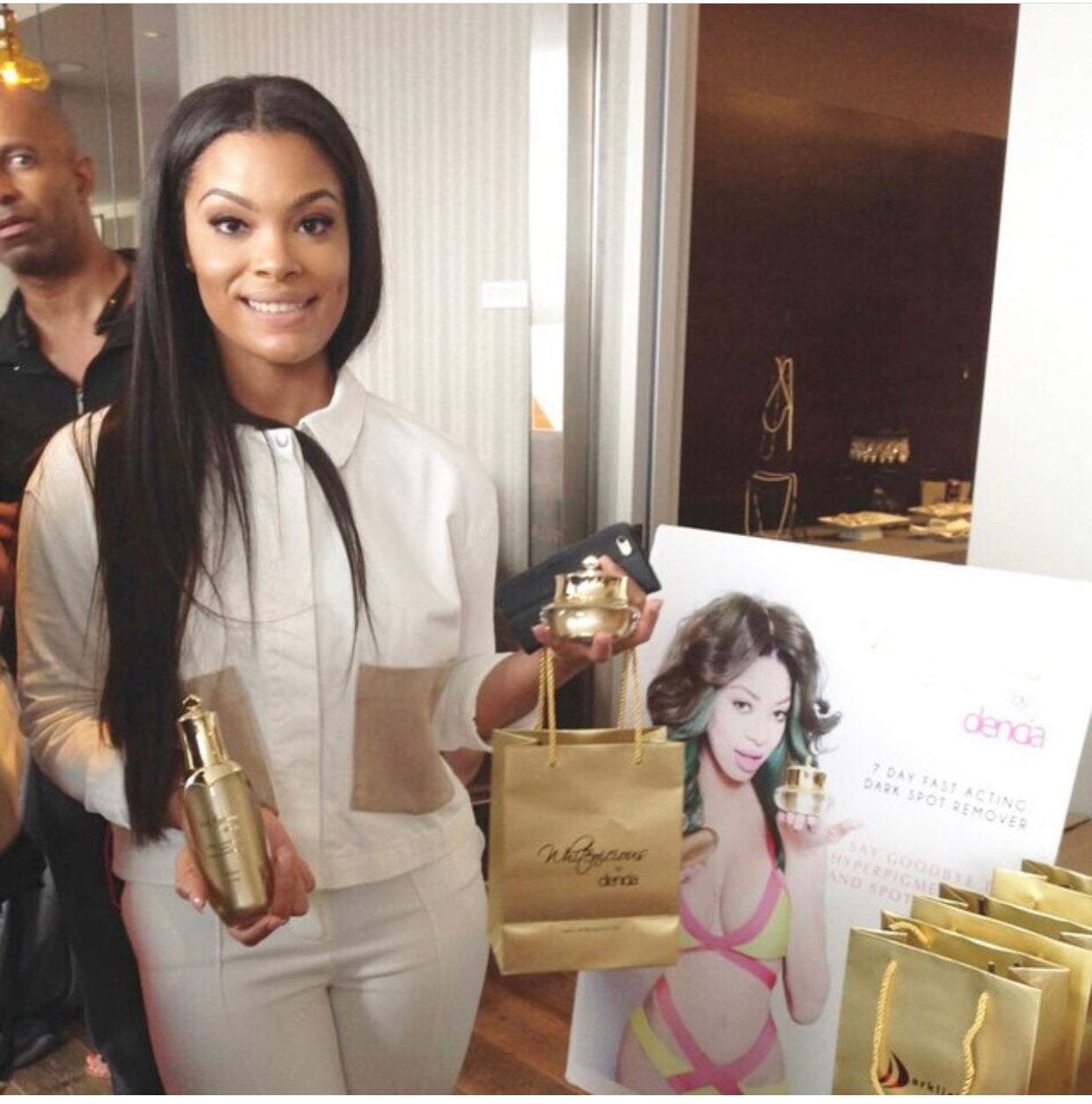 Full Face & Neck Bleaching Cream                                      Blac Chyna                                                       30G | 60G